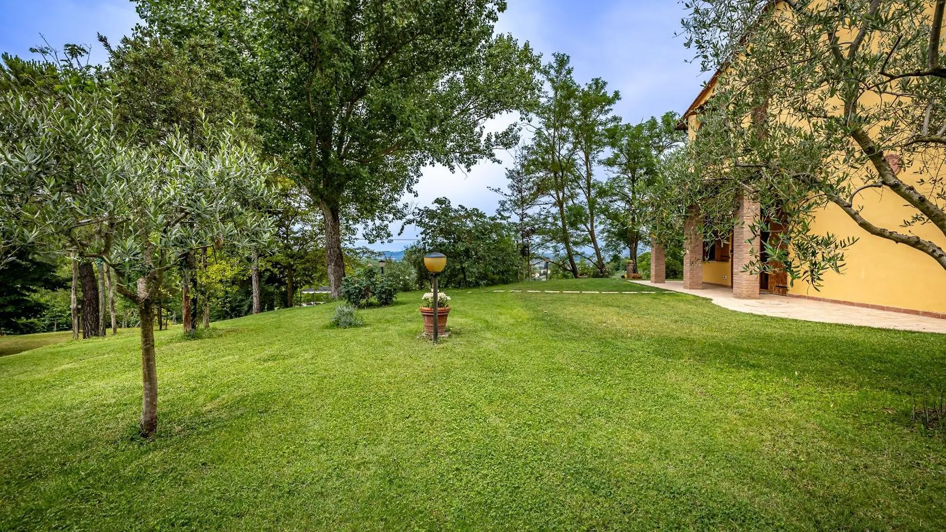 Casale Il Fontanellino - Country House Near Florence 산미니아토